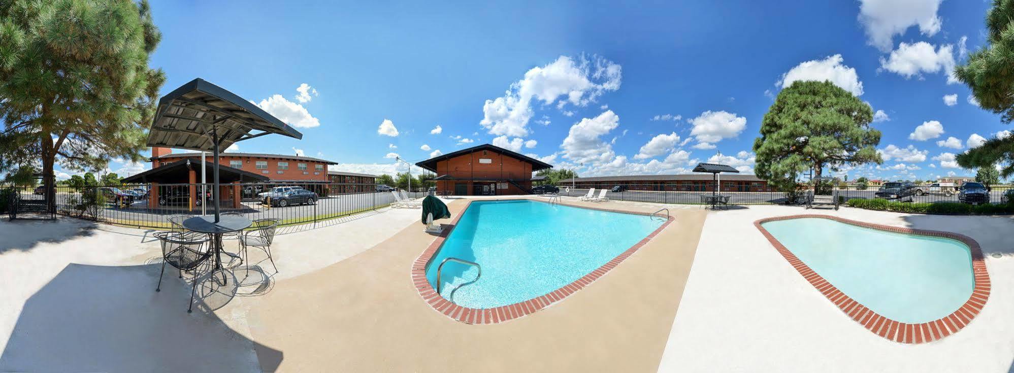Ranch House Motel