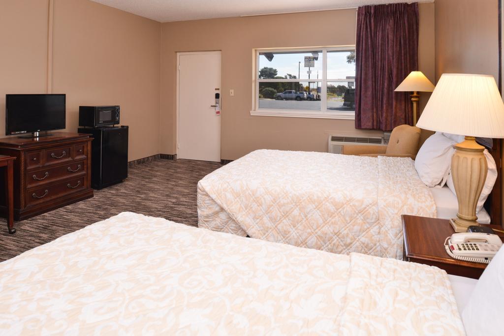 Ranch House Motel 2*