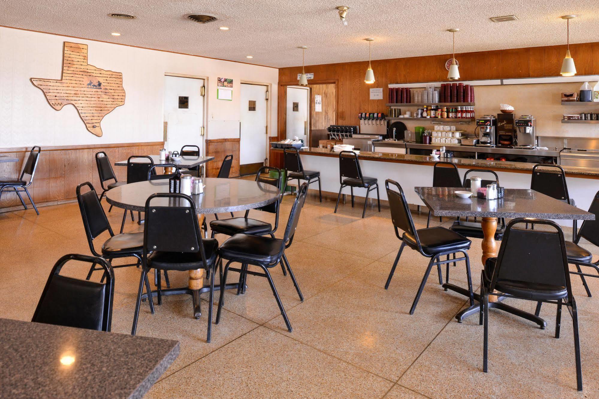 Motel Ranch House